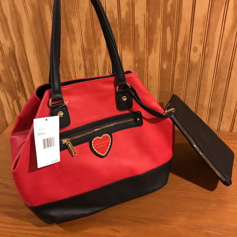Betsey Johnson Red/Black Trap Tote W/ Black Pouch.